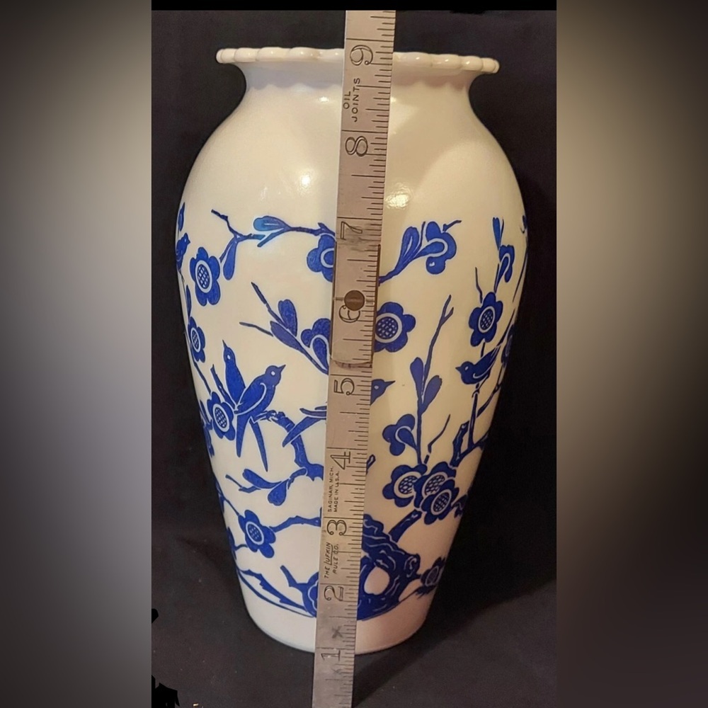 VTG 1940s White & Blue Anchor Hocking Vitrock Milk Glass
Flowers Birds EUC - Picture 12 of 13